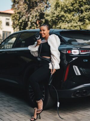 Boity Thulo Instagram - Electric when you want it. Petrol when you need it. Efficiency, redefined. The #OmodaPHEV⚡️⚡️⚡️⚡️👌🏾👌🏾👌🏾👌🏾❤️🔥❤️🔥❤️🔥❤️🔥 @omodasouthafrica
📸: @setlifestudiossa