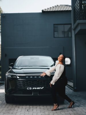 Boity Thulo Instagram - Electric when you want it. Petrol when you need it. Efficiency, redefined. The #OmodaPHEV⚡️⚡️⚡️⚡️👌🏾👌🏾👌🏾👌🏾❤️🔥❤️🔥❤️🔥❤️🔥 @omodasouthafrica
📸: @setlifestudiossa