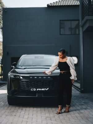 Boity Thulo Instagram - Electric when you want it. Petrol when you need it. Efficiency, redefined. The #OmodaPHEV⚡️⚡️⚡️⚡️👌🏾👌🏾👌🏾👌🏾❤️🔥❤️🔥❤️🔥❤️🔥 @omodasouthafrica
📸: @setlifestudiossa