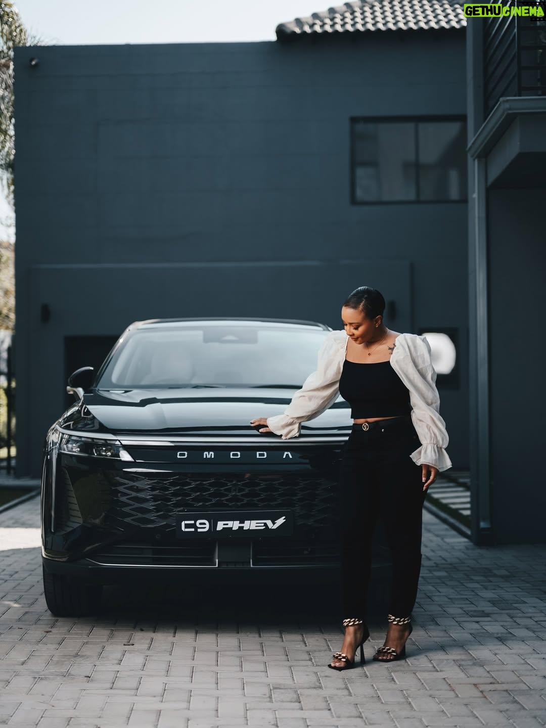 Boity Thulo - 94.4K Likes - Electric when you want it. Petrol when you need it. Efficiency, redefined. The #OmodaPHEV⚡️⚡️⚡️⚡️👌🏾👌🏾👌🏾👌🏾❤️‍🔥❤️‍🔥❤️‍🔥❤️‍🔥 @omodasouthafrica 

📸: @setlifestudiossa