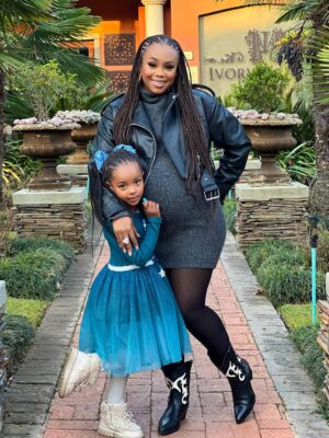 Bontle Modiselle Instagram - Big sis gave us a reason to look nice, get together & celebrate her 🥹🎉

…will soon share more from this special day.

With love, Zizi’s World ❤️