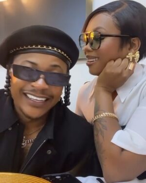 Bontle Modiselle Instagram - On this day, 15 years ago…is where it all began. Today, we’re 5 years married. With our beautiful 5 year old daughter. Can only be God - surely! 

Can you believe it @priddy_ugly? ❤️

Never above you. Never below you. Always beside you 🥂