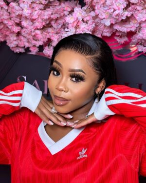 Bontle Modiselle Instagram - We’re Glowing…with a look to match! ✨🌸 

Thank you @sarhaphairline for your special touch 😍