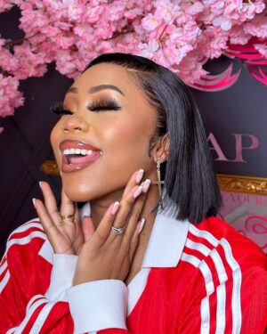 Bontle Modiselle Instagram - We’re Glowing…with a look to match! ✨🌸 

Thank you @sarhaphairline for your special touch 😍