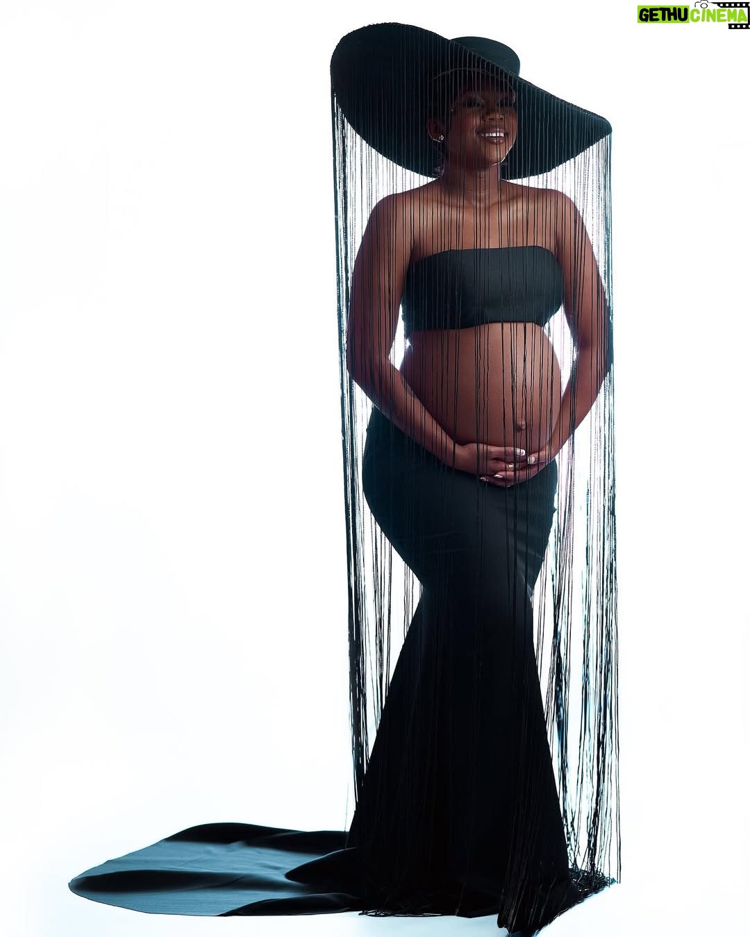 Bontle Modiselle - 318.7K Likes - Spotlight on grace, a sacred dance within begins, where life and love intertwine. Thank you God 🖤💫

Studio: @great_conceptsstudios 
Photography by: @_emmy.photography 
Dressed by: @mianodesigns 
Hat by: @houseofsass_sa 
Make up & Hair by: @sarhaphairline 

I’m so grateful to everyone who collaborated with us on the stunning images you’re yet to see 🥹🤍. Thank you for your support, your patience, your pure love and care. 

I especially want to say thank you to @siyabunny for allowing us into your breathtakingly beautiful creative space @great_conceptsstudios - what a gem (both you and your space) ✨💫