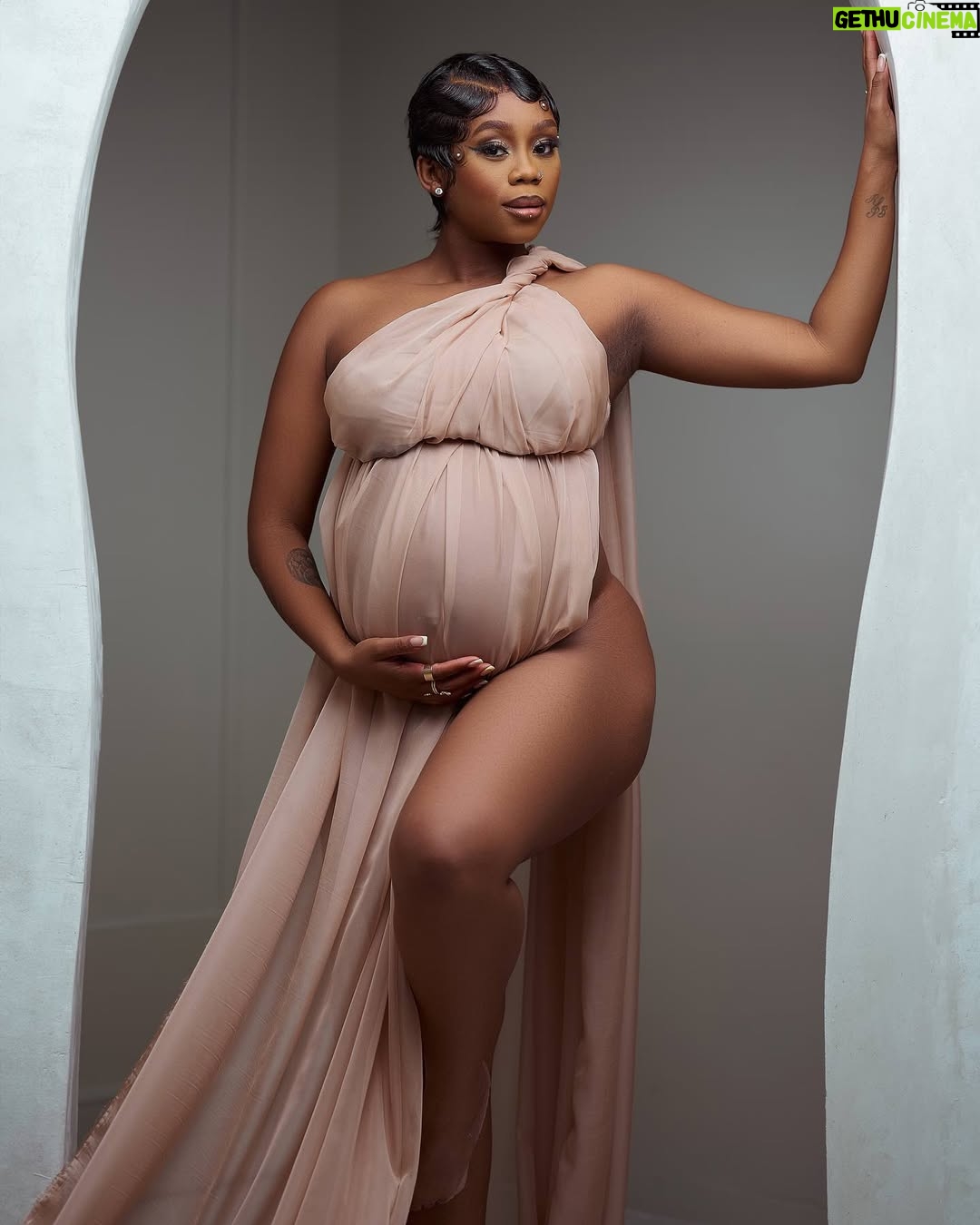 Bontle Modiselle - 205.1K Likes - No ordinary love ❤️