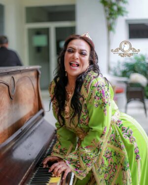 Bouchra Ahrich Instagram - عندما نعيشها بلا حلم . كل الوقائع كانت احلام . وحلم اليوم هو واقع الغد. @negafa.almalaki make up artist👉🏻 @achrafaddaquir