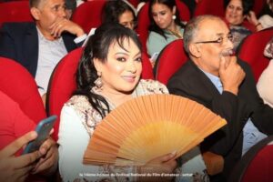 Bouchra Ahrich Instagram - لا تمشي أبدًا على الطريق المرسوم لأنه يقودك حيث ذهب الآخرون. دع الشغف يقودك للطريق الذي اخترتها أنت و سترى ما يسعدك.