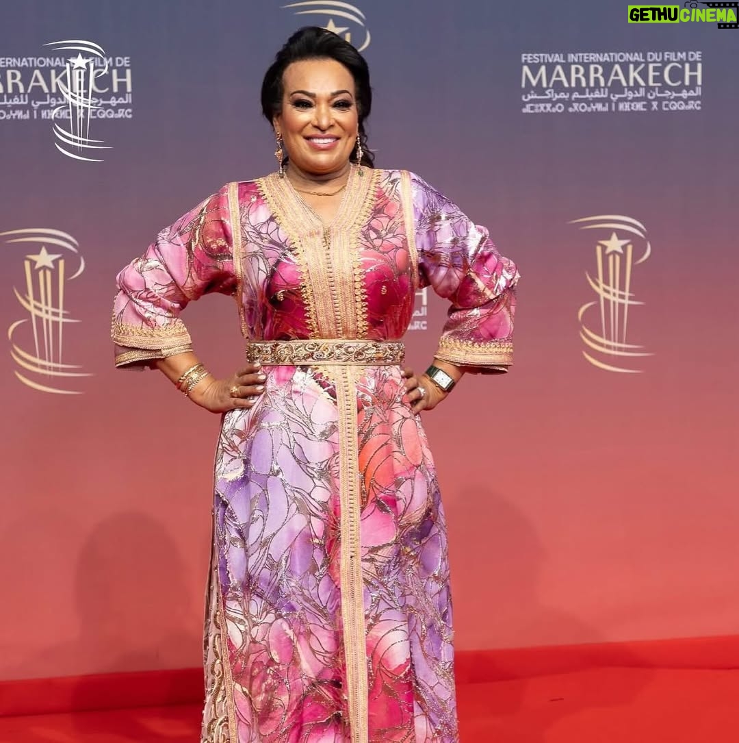 Bouchra Ahrich - 2.7K Likes - ليلة تكريم الفنانة المرحومة لالة نعيمة لمشرقي في إطار المهرجان الدولي للفيلم بمراكش الدورة 21 
 L’hommage de la grande dame et artist lala  Naïma lemcharki au festival international du film de Marrakech 21 édition 

Dressed by : @troisstylescasablanca 
Hair & make up : @maison_hazzat 
@marrakechfilmfestival