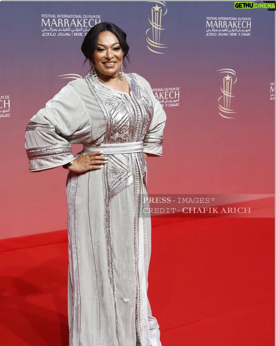 Bouchra Ahrich - 2.7K Likes - حفل افتتاح المهرجان الدولي للفيلم بمراكش الدورة 21 
Festival international du film de Marrakech 

Dresse by : @kobeite_mounia 
Make up and hair : @maison_hazzat 
Bijoux : @goldoudaoud 
Location: Marrakech