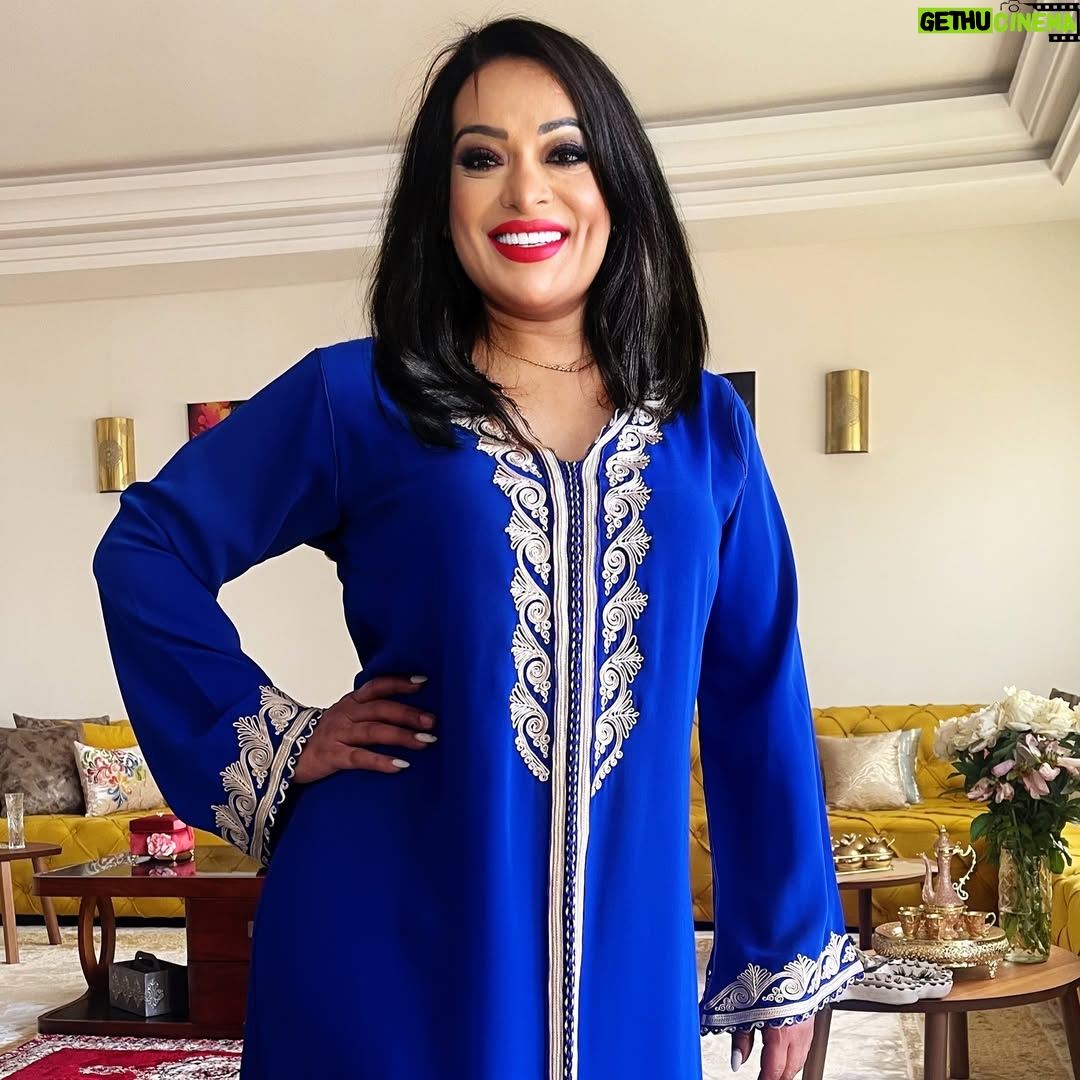 Bouchra Ahrich - 2.1K Likes - عوّد نفسك على الفرحة حتى تعتاد هي عليك، أشعر نفسك بِالأمل حتى تجد الدنيا بين يديك، أفرح بما لديك حتى يأتيك أكثر مما تتخيل! 💙🤍 #الحمدلله #بشرى_اهريش #المملكة_المغربية #المغرب #الرباط #القفطان_المغربي #ابتسامة #جمعة_مباركة #احبكم  @zeen_fashion_b