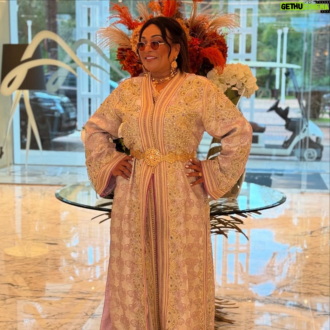 Bouchra Ahrich - 1.9K Likes - أحيانًا نحمّل أنفسنا فوق طاقاتها لنبدو أكثر ذكاءً أو أكثر رُقيًّا، أو لنعكس صورةً اعتقدنا أنها الأجمل فكسوناها بكثير من الوهم والمثالية، فكن أنت بكلّ ما وهبك الله من ميزات ولا تكن نسخة من أحد، كن حقيقيّاً لا زائفاً أو مصطنعاً، ستبدو جميلاً في كل حالاتك، 🤍💛 
Photographe  @nabilfotografo 
Dress  by  @fatine_elbl 
Hair &Make up @fatine_elbl 
Location @alandamarbellahotel 
Thank you to  @mohammedsaadisaadi @sanjemevents @kawtar_events @nabilasharif