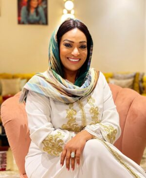 Bouchra Ahrich Instagram - اللهمَّ أصلح ذات بيننا، وأَلِّف بين قلوبنا، وانصرنا على أعدائنا، وجنّبنا الفواحش ما ظهر منها وما بطن. اللهم اقض حوائجنا وحوائج السائلين.💚🤍
#ليلة_القدر_خير_من_الف_شهر #العشر_الاواخر #رمضان #اللهم_صل_وسلم_وبارك_على_نبينا_محمد #بشرى_اهريش #المملكة_المغربية #كل_عام_وانتم_بخير #اللهم_انك_عفو_تحب_العفو_فاعف_عنا 🤲