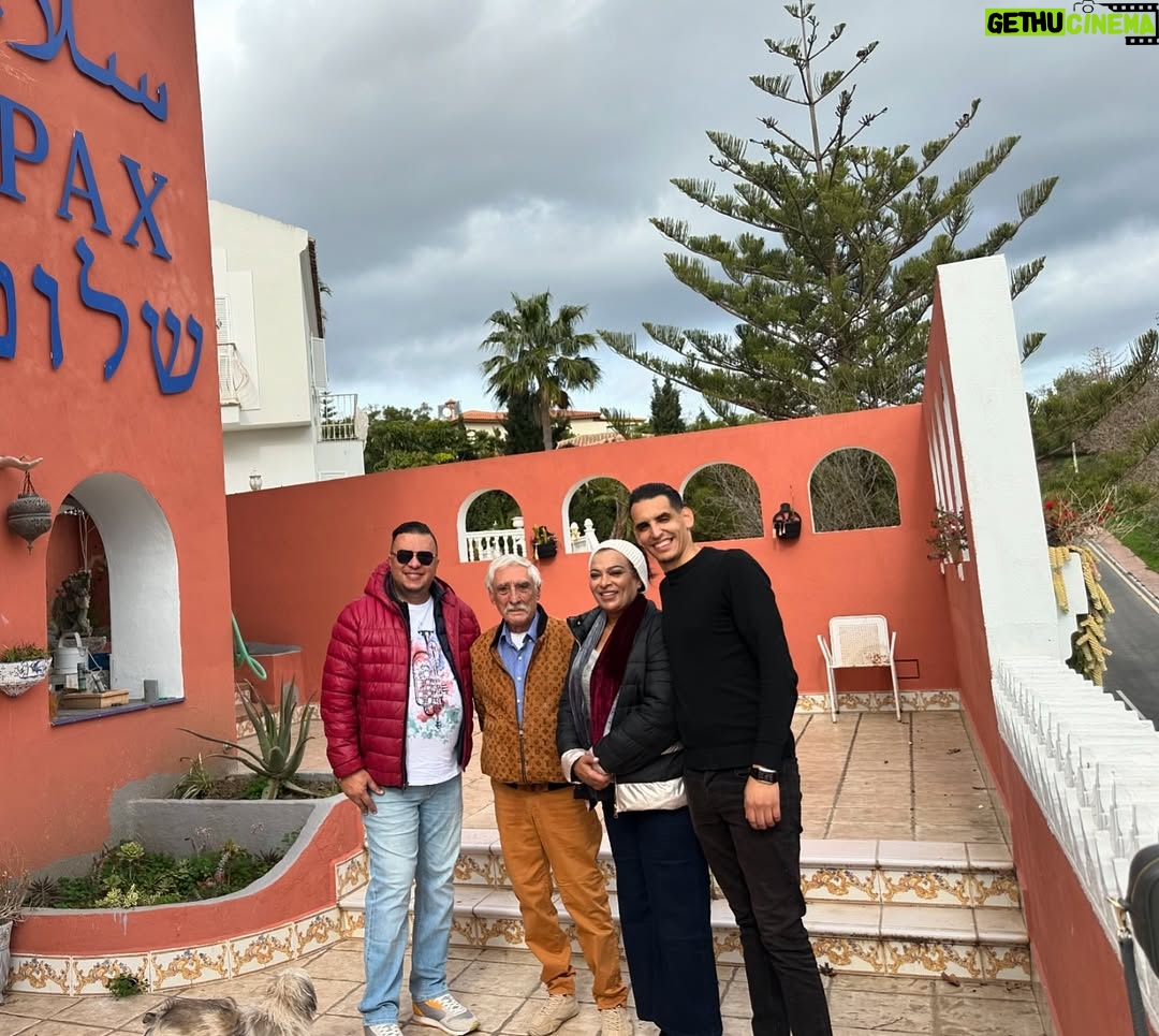 Bouchra Ahrich - 2.6K Likes - مساء اليوم رفقة الممثلة المغربية القديرة بشرى أهريش بمدينة Benalmádena - Málaga، وذلك في إطار لقاء ودي يجمع بين الصداقة والتعارف والتعاون المشترك في عدة أنشطة ثقافية.

بشرى أهريش تُعدّ من أعمدة الفن المغربي وهرماً من أهرامات التلفزيون بالمغرب، حيث أغنت الساحة الفنية بأعمالها المتميزة. أشكرها جزيل الشكر على هذه الزيارة الكريمة التي تشرفنا بها، حيث استقبلناها بدار السلام رفقة زوجها.

أتمنى لها دوام النجاح والتوفيق في مسيرتها الفنية الزاخرة، ومزيداً من التألق والعطاء. @bouchra_hraich