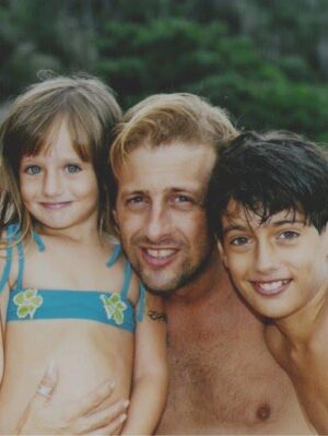 Bruna Griphao Instagram - Hoje é dia do meu melhor amigo, do meu porto seguro, minha pessoa favorita no mundo. Te amo infinito. @kakaubarra