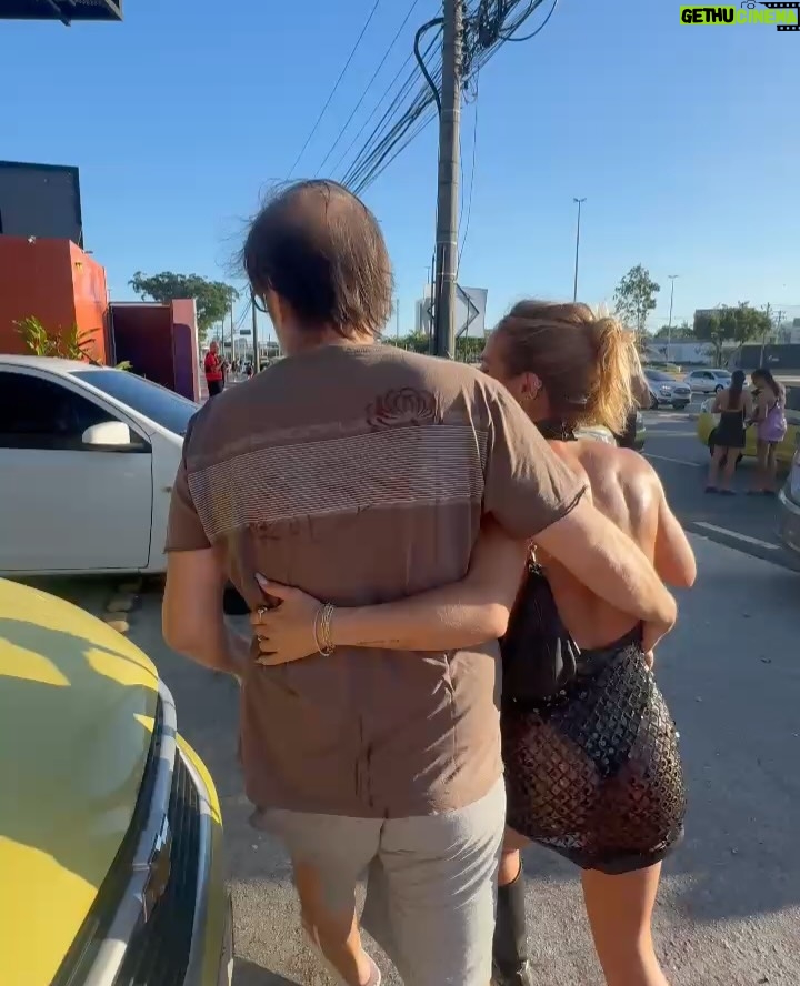 Bruna Griphao - 83.1K Likes - Hoje é dia do meu melhor amigo, do meu porto seguro, minha pessoa favorita no mundo. Te amo infinito. @kakaubarra
