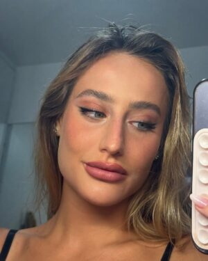 Bruna Griphao Instagram - quem tem tem ✨