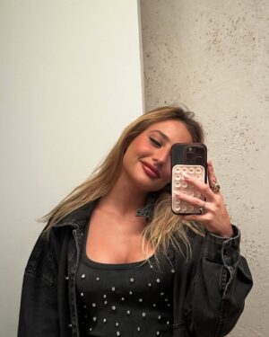 Bruna Griphao Instagram - espelho espelho meuuu