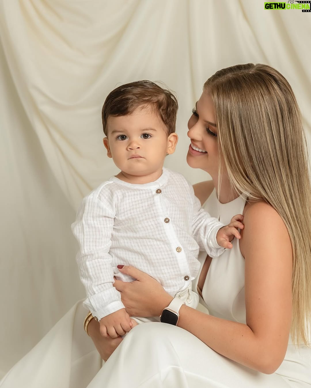 Brunella Horna - 44.1K Likes - Feliz día a todas las mamás 🤍
Disfrutaré mi día con el amor de mi vida. Eres lo mejor que me pudo pasar, te amo hasta el infinito 🫶🏼