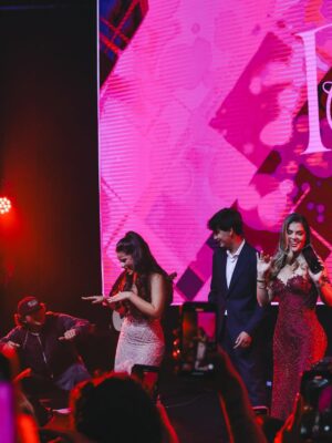 Brunella Horna Instagram - Querida Rafa, ayer estuviste radiante. Disfrutaste tu quince de inicio a fin, todos estuvimos felices al verte disfrutar tanto tu día tan esperado 🤍