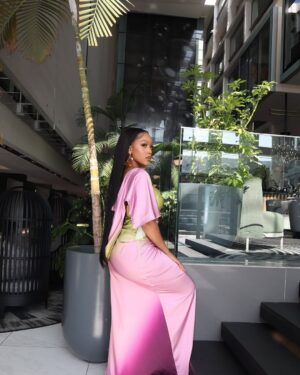 Buhle Samuels Instagram - Beso 💋
👗: @eyarestudio