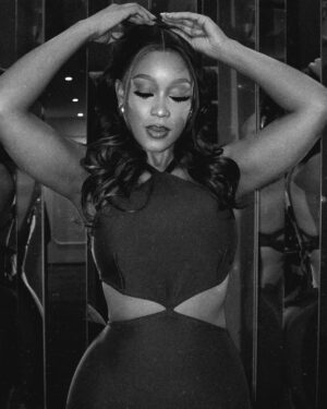 Buhle Samuels Instagram - Dangerous curves ahead 💜
👗: @ms_elegant_mselegant