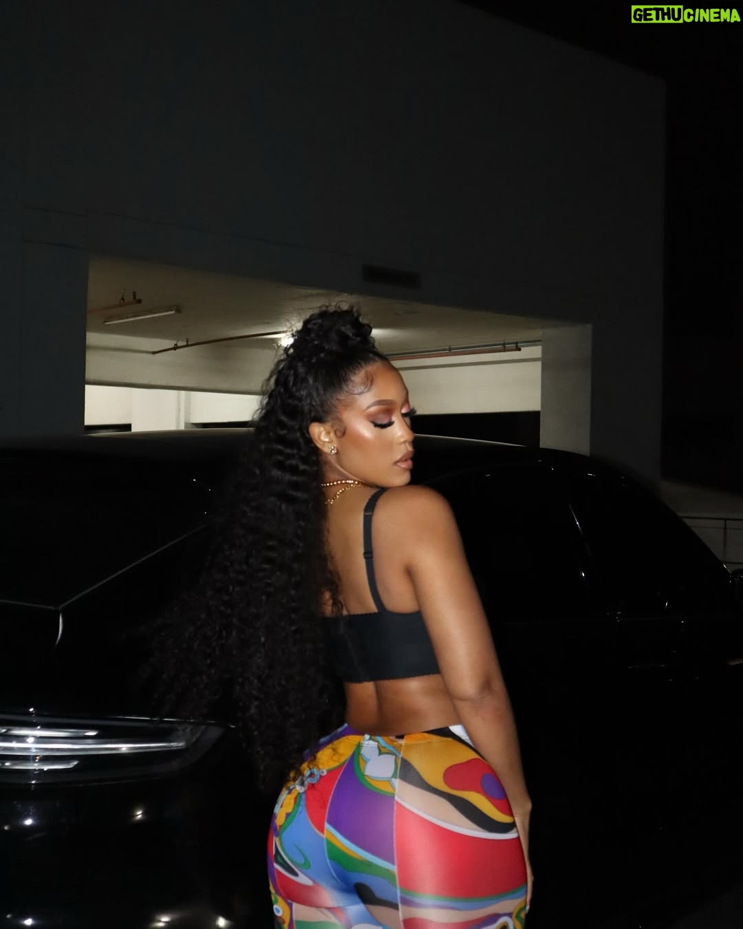 Buhle Samuels - 42.1K Likes - PUCCI ME!