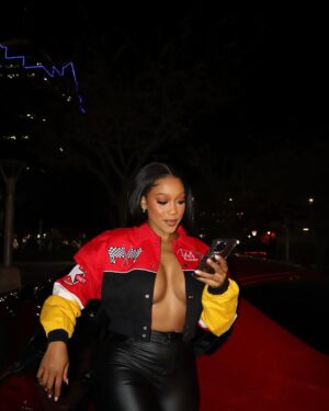 Buhle Samuels Instagram - Motorsport 🏁 @FashionNova
🔍 Need For Speed Bomber Jacket
🔍 Sammie High Rise Pants