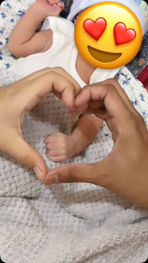 Bushhh Khan Instagram - Naye Mehmaan 🥹♥️ Mashallah & Alhamdulillah 🥰
.
.
#ibbush #couplegoals #couple #couples #newbaby #baby #trending #viral #explorepage #explore #viralvideos #viral #trendingnow #babies #babylove #newborn #ibbubhai