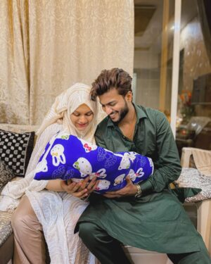 Bushhh Khan Instagram - Jumma Mubarak ♥️