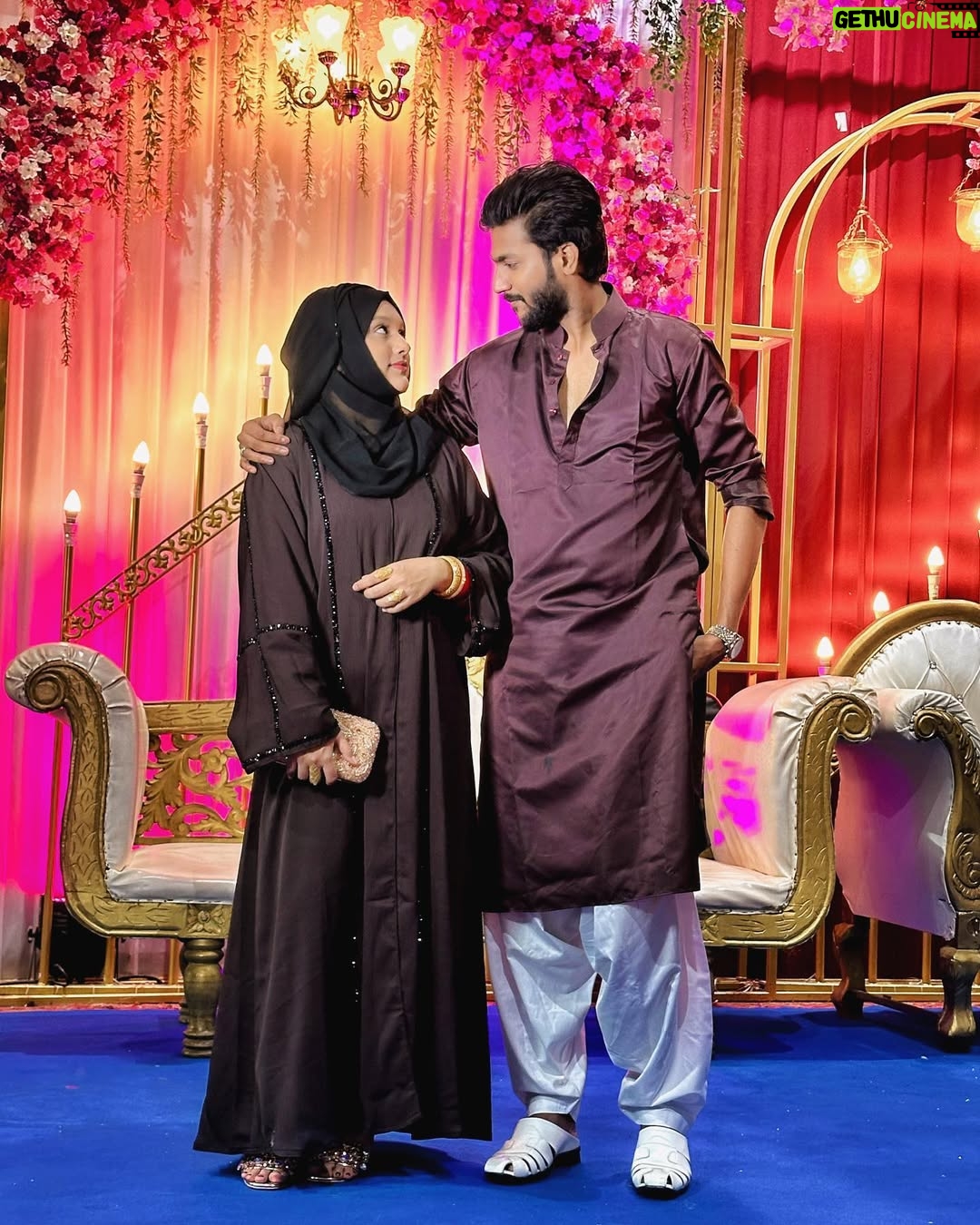 Bushhh Khan - 121.9K Likes - We never celebrate valentines days, we think every day is important ❤️
.
.
#explore #explorepage #trending #viral #valentines #valentinesday #ibbush #ibbubhai #bushians
