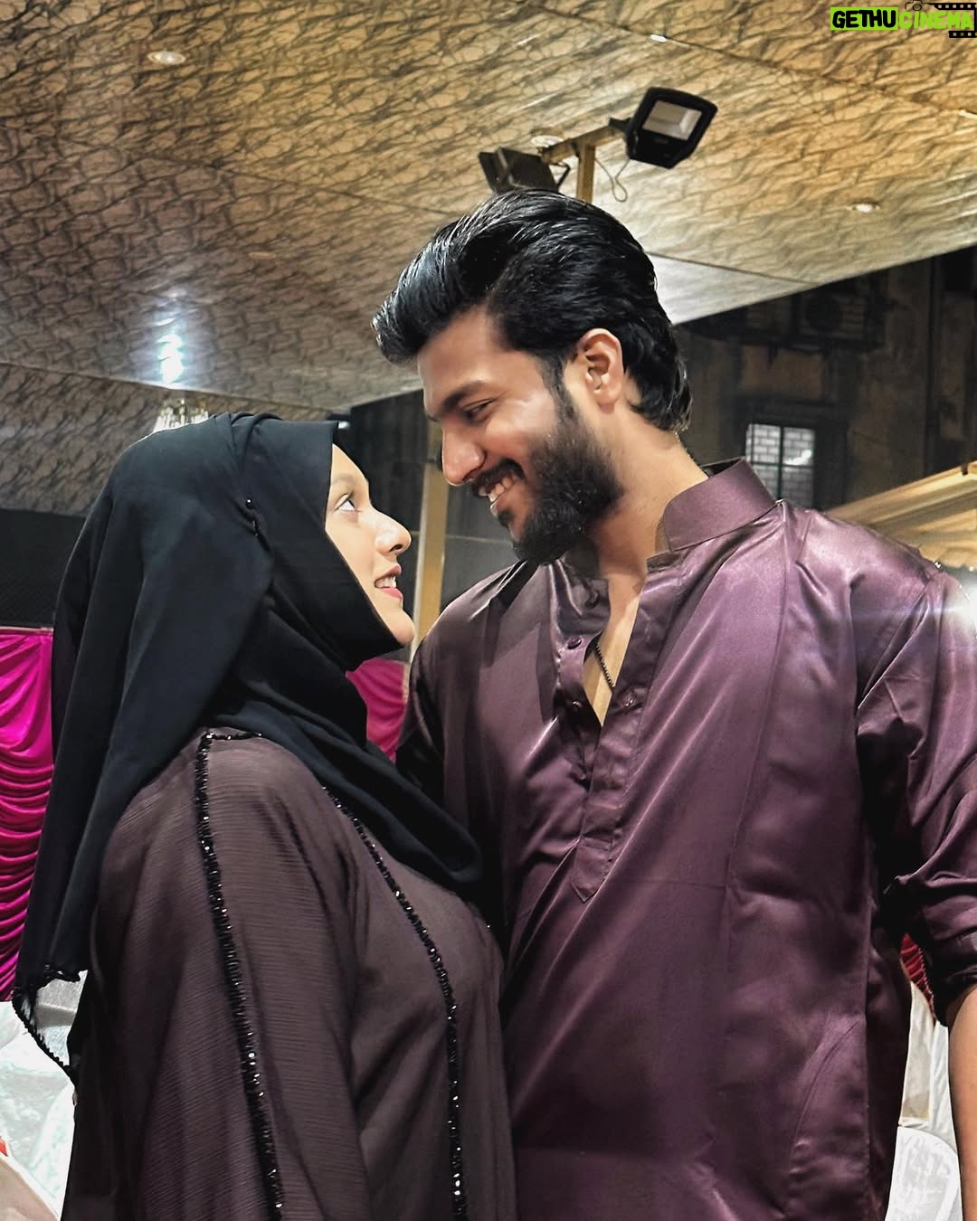 Bushhh Khan - 138.9K Likes - 🗣️ : Bas Aur Kitna Dekhoge ? 
Me : zindagi Bhar !! ❤️🌍 
.
.
#ibbush #queen #couple #couplegoals