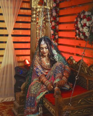 Bushhh Khan Instagram - Mehndi pictures 💚  #ibbush 
.
.
Makeup by : @twinkle_slick_makeover_studio 

Outfit from : @irminfashion ( In Mumbra )