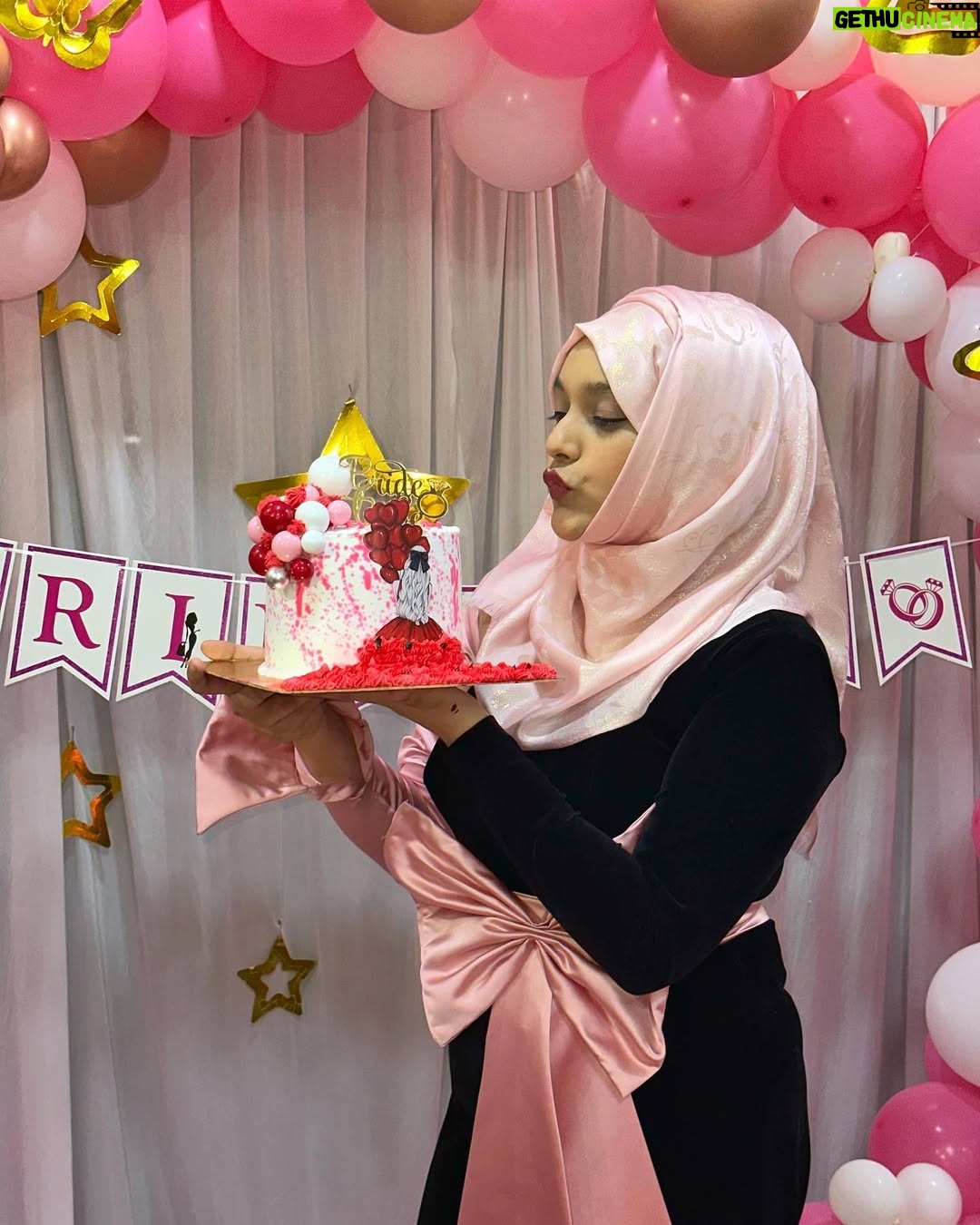 Bushhh Khan - 156.8K Likes - Hello Bride 💍