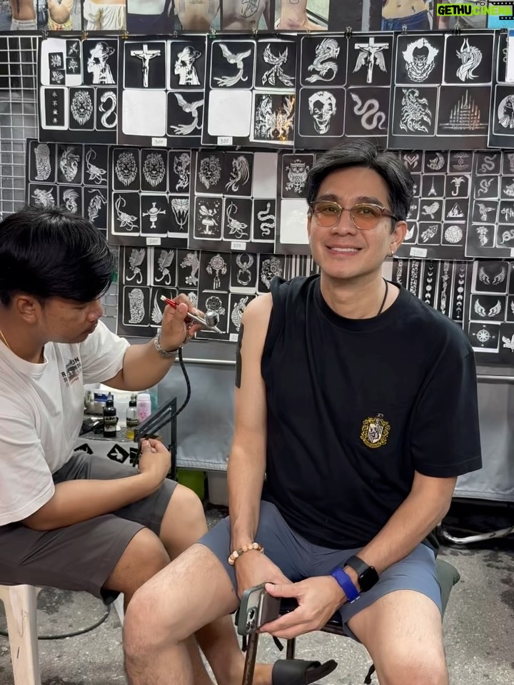 Butsakon Tantiphana - 11.6K Likes - สักหน่อย เดี๋ยวเค้าจะหาว่าเรามาไม่ถึง 🗿🦪

#dignehongmanop #phakdibodin 
#HongmanopHome #เปิดบ้านหงษ์มานพ
7years8months22daysold 
@captainpu @dignehongmanop