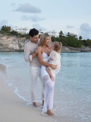 Candela Ruggeri Instagram - Mi todo š @nicomaccari
Ph @alexandraschaedephoto
H @belmond_lasamanna