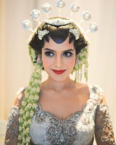 Actress Carissa Putri HD Photos and Wallpapers April 2025