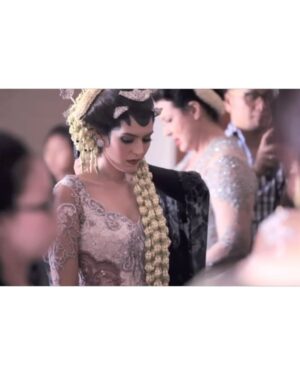 Carissa Putri Instagram - 13 years ago ✨👰♀️