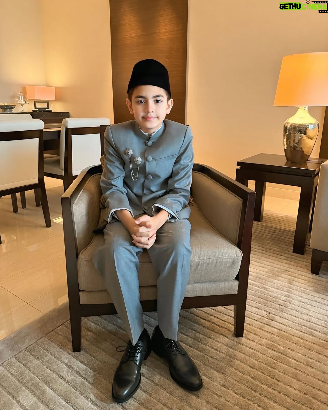 Carissa Putri - 21.8K Likes - Akad Nikah Akbar and Shalva 💍👰‍♀️
Kaka Shalva yang selalu jadi rebutan sepupunya, We love you Kaka Shalva 🩷🩷