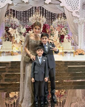Carissa Putri Instagram - Cheers to love, laughter and happily ever after for Shalva and Akbar 🥰
Kaka Shalva kesayangan kita semua ❤️