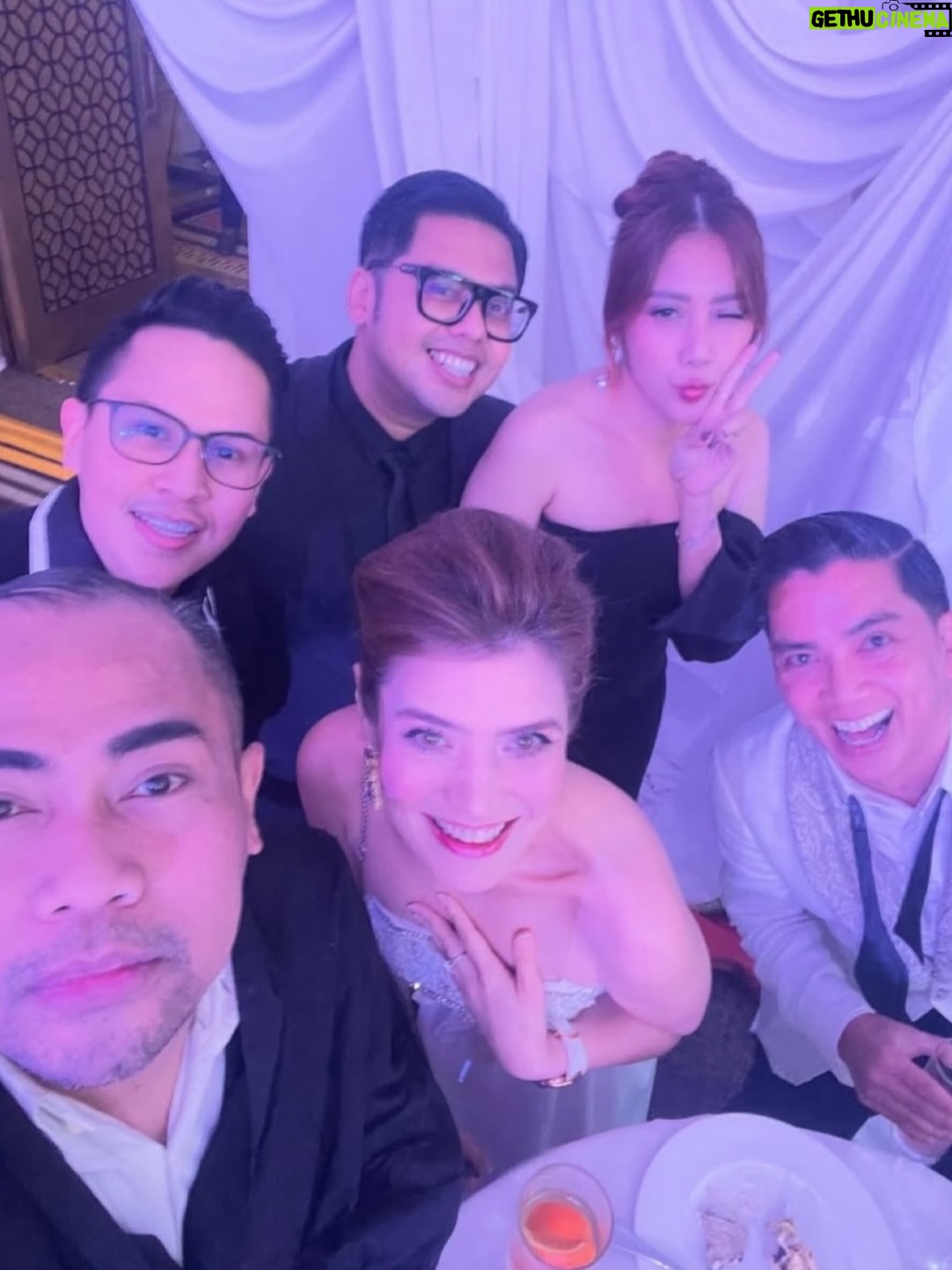 Carissa Putri - 22.6K Likes - With the Prettiest bride 👰‍♀️ @lunamaya 
Happy Wedding Luna & Maxime, happy2 terus ya kalian 🩷🩷🩷