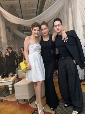 Carissa Putri Instagram - With the Prettiest bride 👰♀️ @lunamaya
Happy Wedding Luna & Maxime, happy2 terus ya kalian 🩷🩷🩷