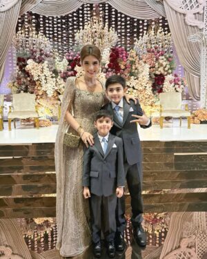 Carissa Putri Instagram - Cheers to love, laughter and happily ever after for Shalva and Akbar 🥰
Kaka Shalva kesayangan kita semua ❤️