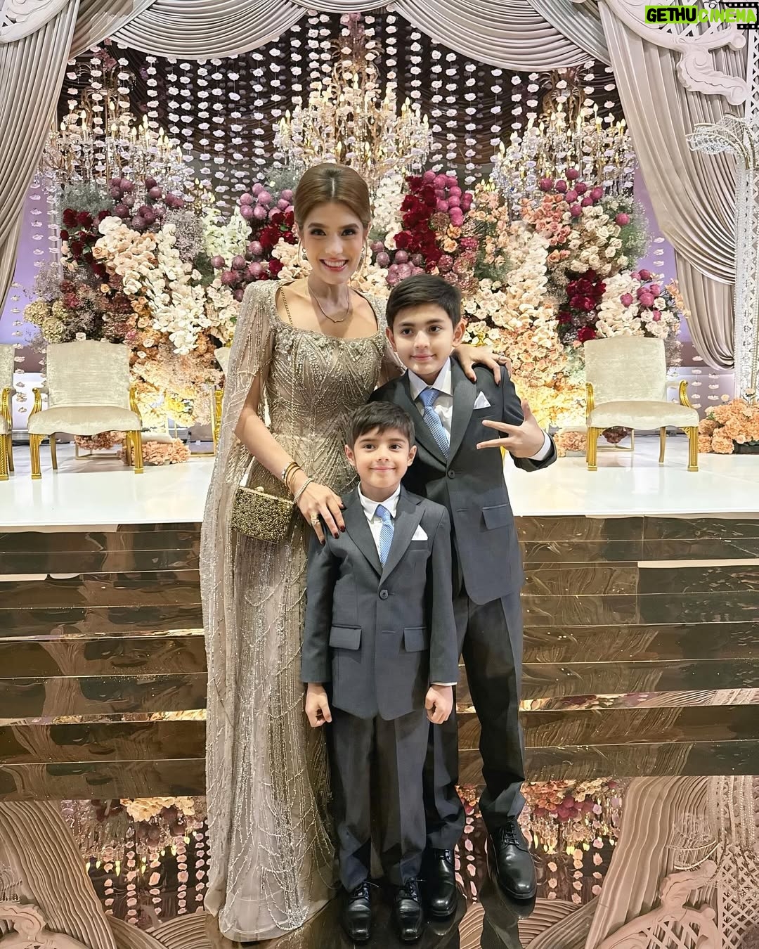 Carissa Putri - 21.4K Likes - Cheers to love, laughter and happily ever after for Shalva and Akbar 🥰
Kaka Shalva kesayangan kita semua ❤️