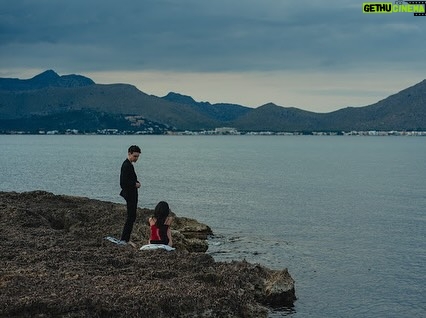 Carla Díaz - 14.6K Likes - @larutaserie pronto <3  Nos vemos en @sansebastianfes !