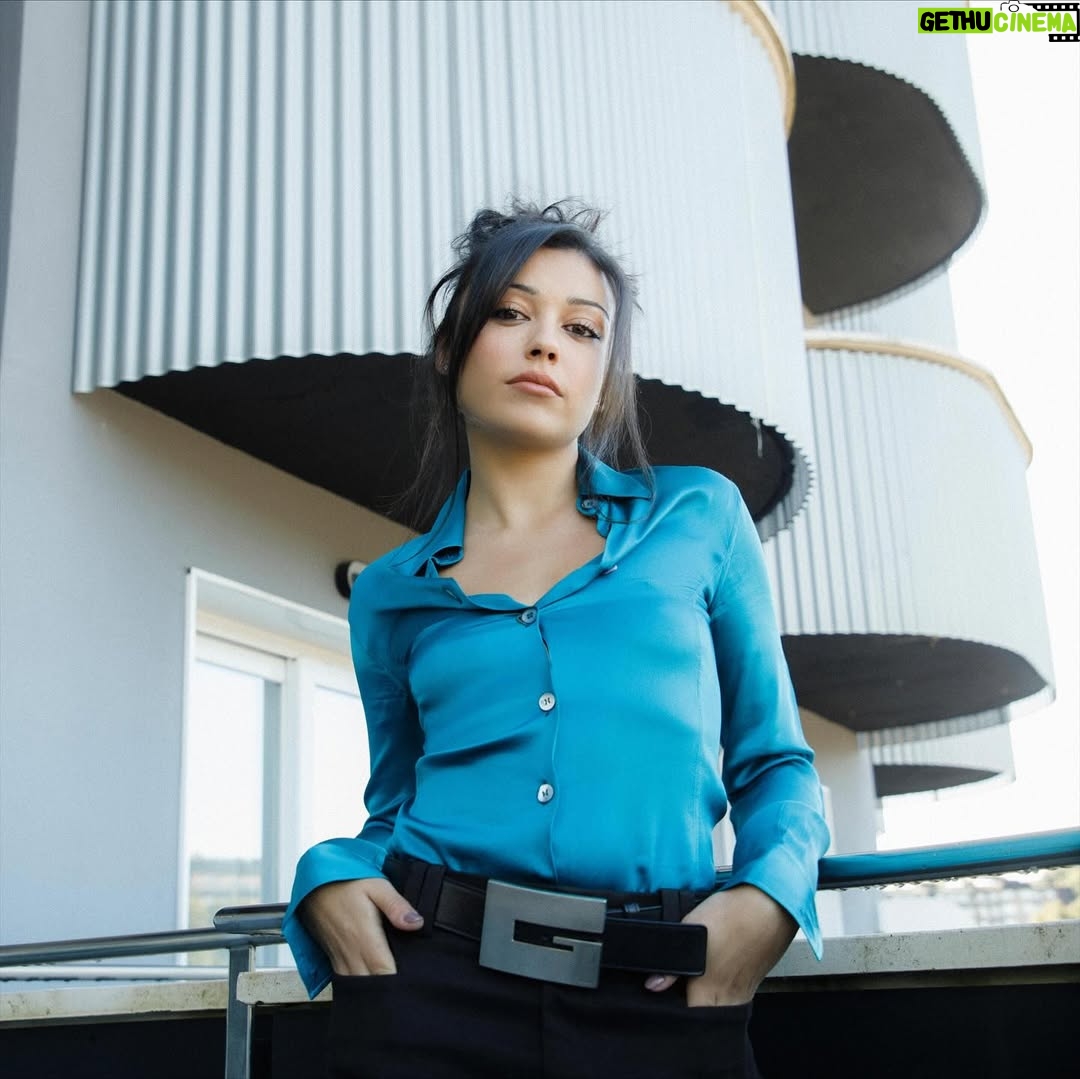 Carla Díaz - 11.4K Likes - Ayer estrenamos @larutaserie en @sansebastianfes y el 26 de Octubre es vuestra en @atresplayer 🩵

…

Stylist @maria_bernad @gucci archive 
Hair @yosbaute @dyson_es @one__offartists 
Makeup @veroluna.makeup @diorbeauty 
Photo @eduardorawdriguez 
👫 @borjavera @borial_management