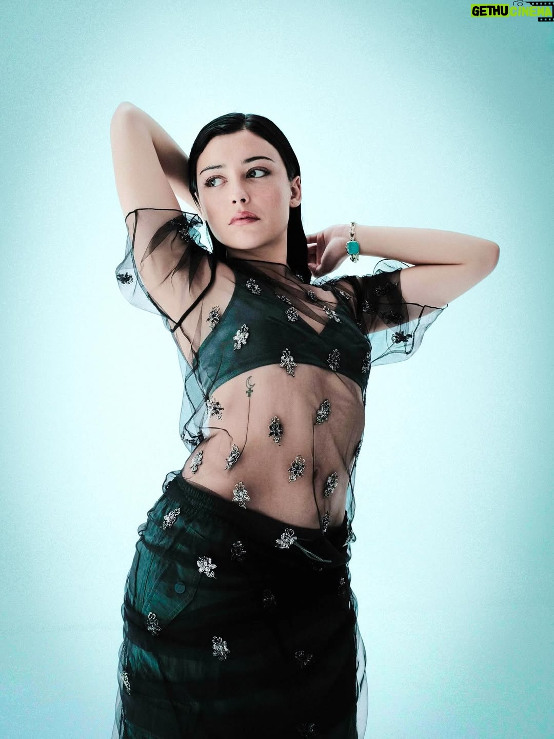 Carla Díaz - 13.9K Likes - @neo2_magazine 🤍🖤
