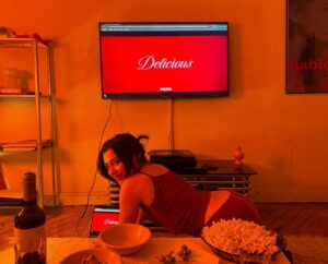 Carla Díaz Instagram - ❤️🩸