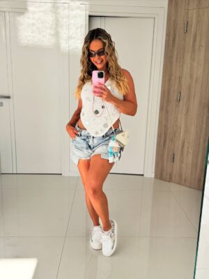 Carla Perez Instagram - Florida nunca decepciona🇺🇸
1 Xanddy Samba & Summer pra história ❤️🔥
💙 @xanddy , já te falei hoje, que sou sua fã n°01? 🫶🏻
Que show!?! Que entrega!?! Que delícia!?!
#XanddySambaESummer
#XanddyHarmonia
#Labubu
#TêbêTê #ᴛʙᴛ