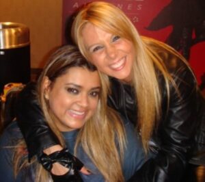 Carla Perez Instagram - Ainda sem acreditar que vc partiu, Pretinha 😭
Orgulho da mulher guerreira que lutou bravamente até o fim.
Agora minha amiga, descanse em paz🙏🏻
Que Deus te receba com muito amor❤️
#ripPreta 🖤
Meus sentimentos aos familiares, amigos e fãs 😭
@pretagil para sempre em nossos corações 💜💙🩵💚💛🧡❤️